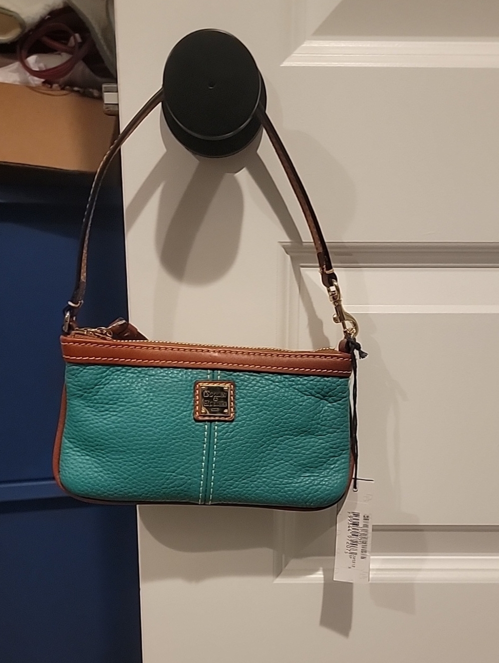 Dooney & Bourke Teal Pebbled Leather Wristlet with Brown Trim ~ New With Tags - Picture 6 of 16